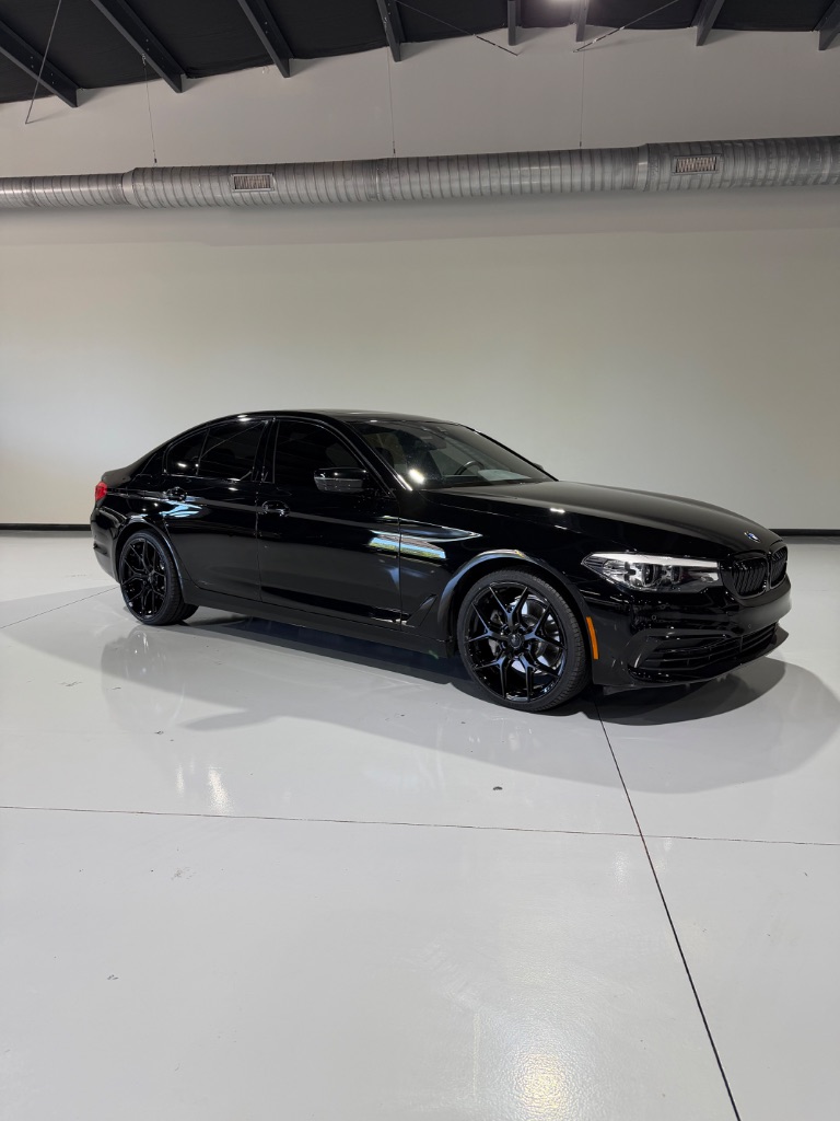 2020 BMW 5 Series 530i Sedan's photo