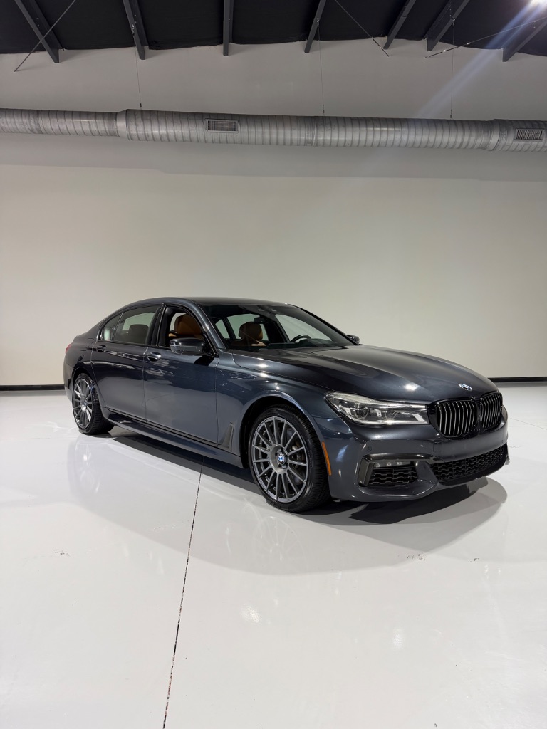 2017 BMW 7 Series 750i xDrive's photo