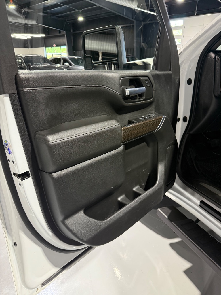 2021 Chevrolet Silverado 2500HD LT - Photo 9
