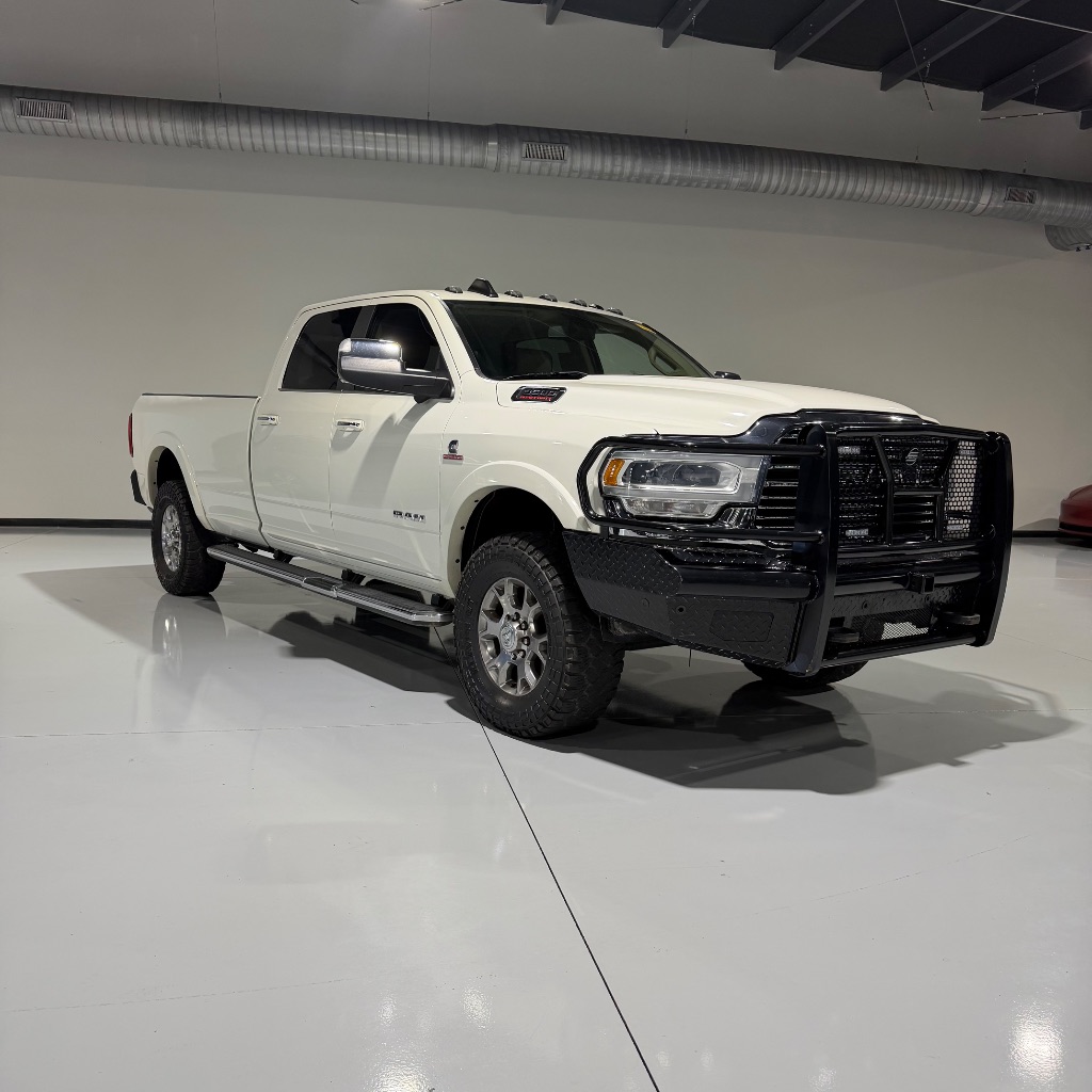 2021 RAM 3500 Laramie 4X4 Crew Cab LWB's photo