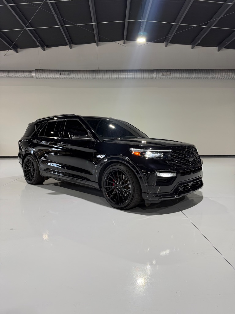 2021 Ford Explorer ST 4WD's photo