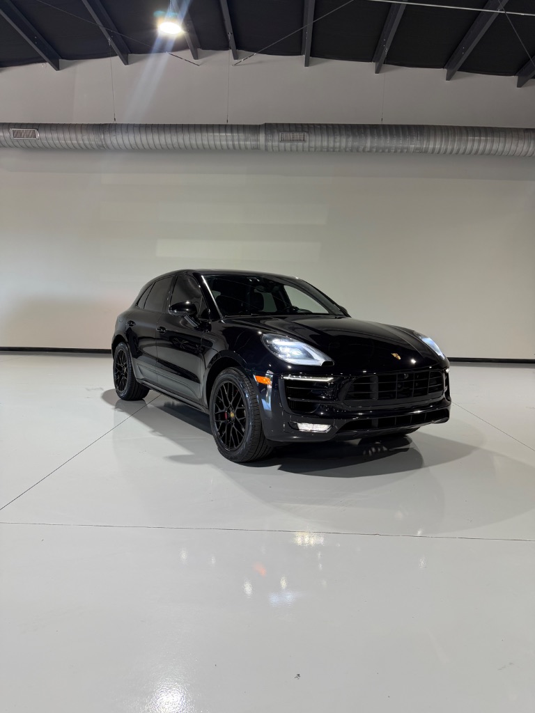2017 Porsche Macan GTS's photo
