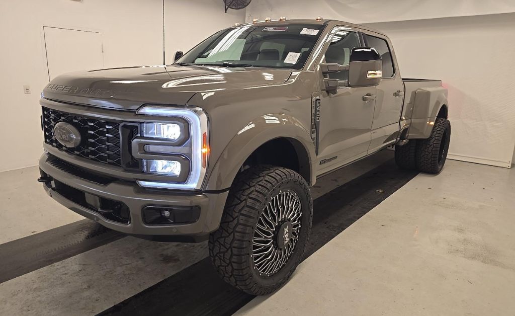 2026 Ford F-450 King Ranch 4x4 Crew Cab 8' Box DRW's photo